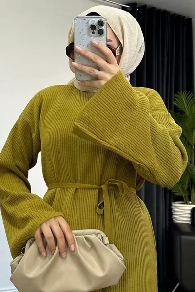 فستان طويل محبوك بأكمام خفاش، فستان محتشم باللون الأخضر الزيتوني، مقاس قياسي (بين  )