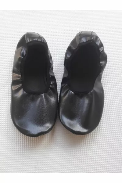 Black Pisi Pisi Ballet Flats, April  May  October  Dance and Performance Shoes Pisipisi