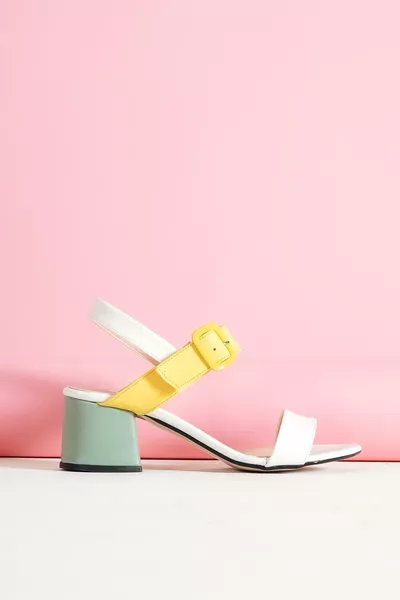 Sandali con Tacco da Donna Sonya in Colore Bianco Giallastro con Dettaglio Fiocco