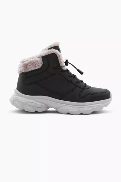 Детски унисекс черни ботуши с гумена подметка, вътрешна подплата от пух и връзки