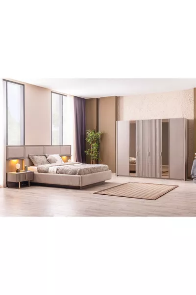 Спальная мебель с кроватью и отделкой цвета латте