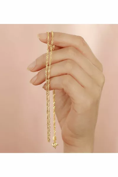 سلسلة سنغافورة بطول  سم مطلية بالذهب عيار  وفضة عيار 