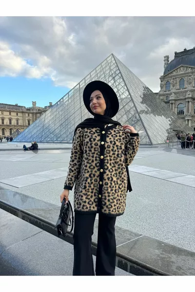 Swc Leoparden Strickjacke für Damen, Rundhalsausschnitt, mit Leopardenmuster, braune Wollstrickjacke