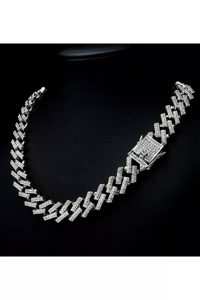 سلسلة عقد فضية فاخرة بسمك  مم وطول  سم، من الدرجة الأولى، مصنوعة بحرفية عالية