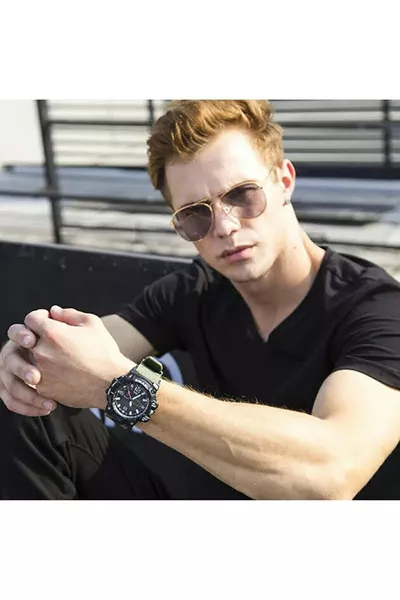 Men's Wristwatch Analog Digital Sports Black Fashion Trend Watch Blue