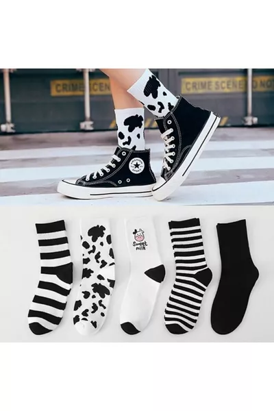 Set di 5 paia di calze da college femminili con motivo mucca bianco e nero