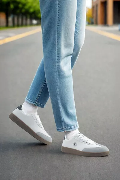 حذاء رياضي نسائي أبيض HAND WMN 5FX