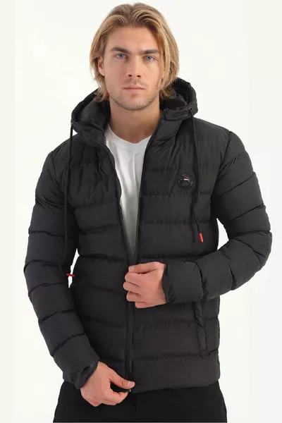 Мъжко черно подплатено непромокаемо подпухнало яке с качулка