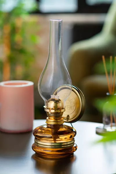 Классическая янтарная газовая лампа +  мл масла для лампы желтого цвета + фитиль  см