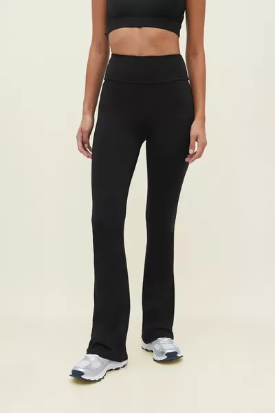 طماق إسباني لتشكيل الساق