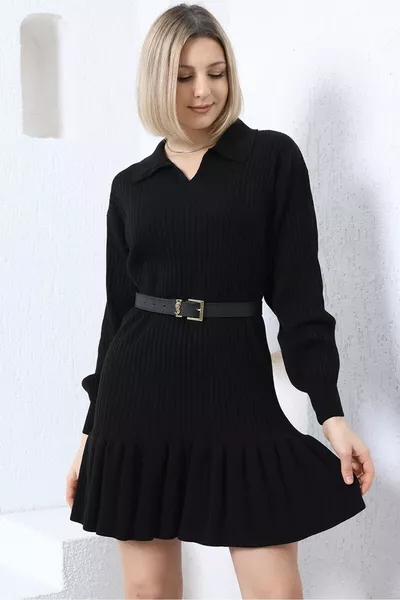 Robe en tricot noire à col polo avec volants