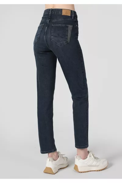 Slim Fit Orta Bel Düz Paça Kadın İndigo Jean Pantolon
