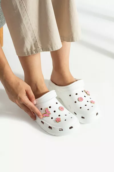 شبشب عالي المقياس بقاع مريح