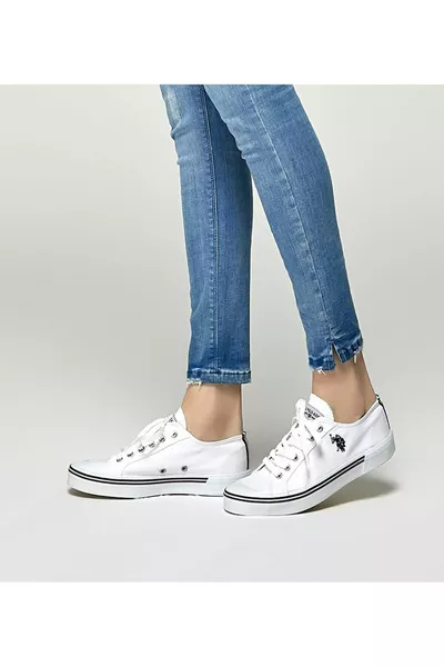 حذاء رياضي نسائي أبيض