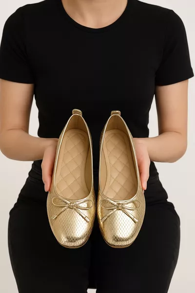 Yumuşak Fiyonklu Şık Kadın Babet Altın Gold Renk Ortopedik Hafif Taban Deri Cilt