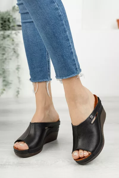 صندل كعب عالي جلد طبيعي أسود نسائي