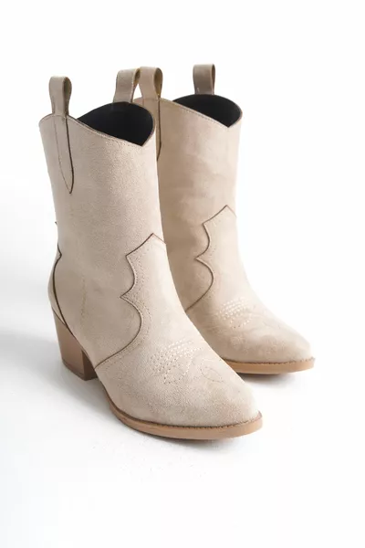 حذاء نسائي بيج جلد نابيه مطرّز من إلفيرا - ويسترن