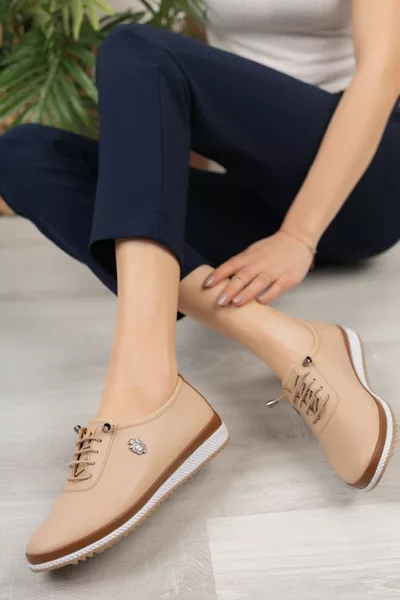 Orthopädischer, innenlederner, weicher Damenschuh für den Alltag