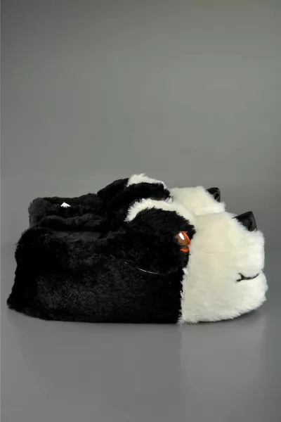 شخصية متعاطف ذكر باندوف أسود