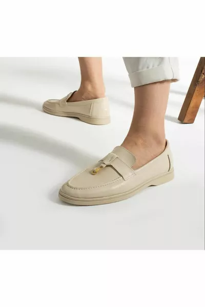 لوفر أنيق للسيدات