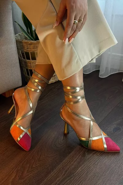 ماجي تريكولور من جلد الغزال ربطة عنق الكاحل الذهب ويلت وأشار اصبع القدم الكعب