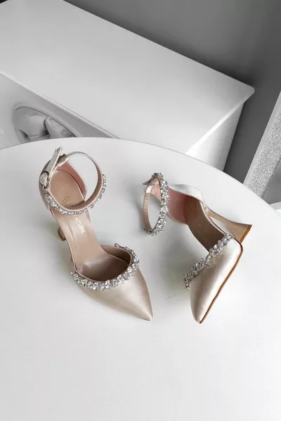 عشرة الساتان سم الشمبانيا الكعب حزام الكاحل مزدوجة Waterway الحجر مساء اللباس Stiltto أحذية نسائية