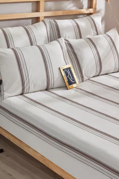 Double-Sided Double Bed Sheet and Duvet Cover Set