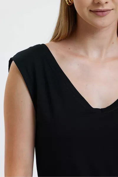 Derin Ön Arka V Yaka Düşük Kol Viskon Lyc Kumaş Siyah T-shirt