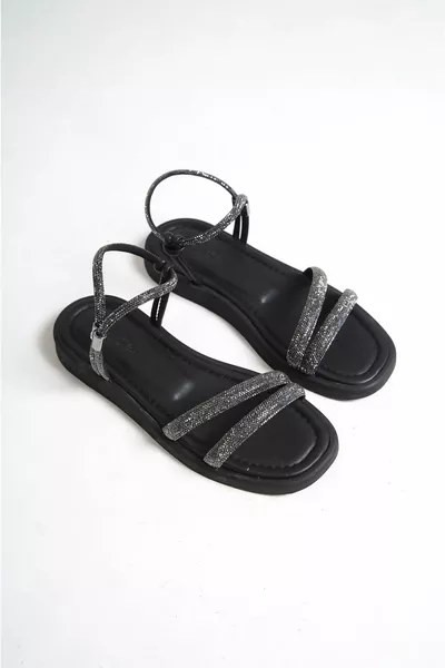 Elenore Дамски черни сандали с дебела каишка