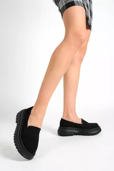 Lilian Women's Trak Soled Плоские черные лоферы