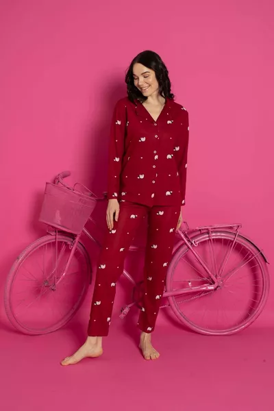 طقم بيجامة قطني بأزرار