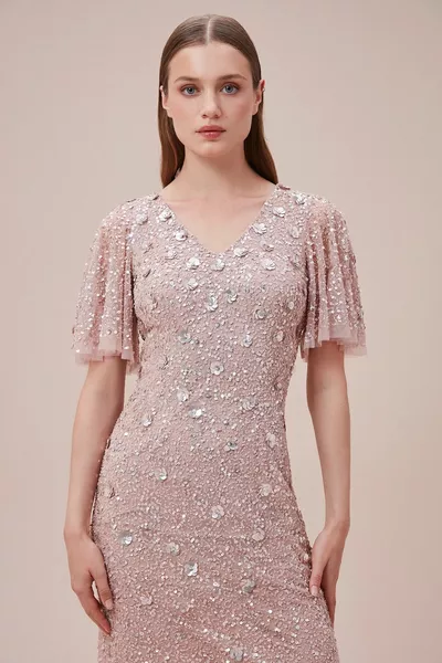 الخامس الرقبة قصيرة الأكمام الترتر المطرزة فستان قصير