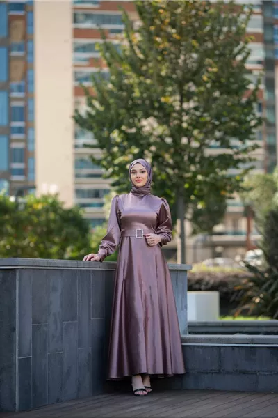 Сушена роза Дамска сатенена рокля Belee