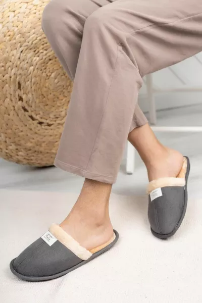 Pantoufles de maison moelleuses unisexes Panduf Pantoufles de maison d’hôtes d’hiver lavables sans bruit avec fourrure à l’intérieur de la semelle