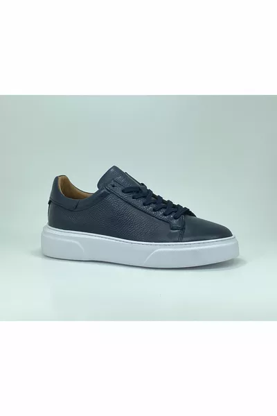 جلد طبيعي أحذية رياضية باللون الأزرق الداكن