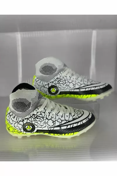 أحذية أستروتيرف وكرة القدم للرجال