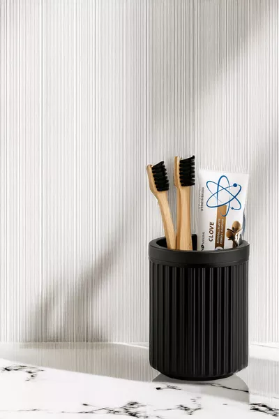 Lines Serie Zwart Badkamer Set, 3-delige Ovale Acryl Zeepdispenser, Borstelhouder en Vloeibare Zeepdispenser Set - 