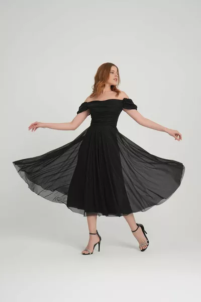 Robes de soirée d’invitation de mariage doublées de paillettes évasées d’hiver à manches basses pour femmes