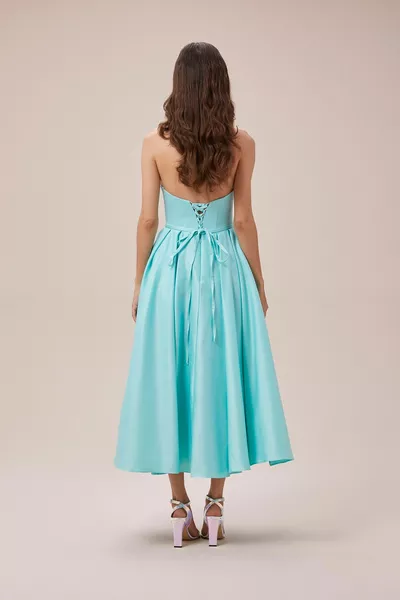 Виола Чан мента цвят без презрамки Midi дължина сатенена рокля