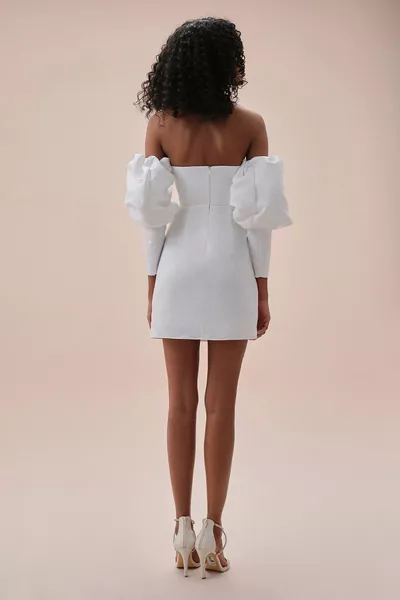 مصغرة حمالة الساتان بالون الأكمام فستان الزفاف الأبيض