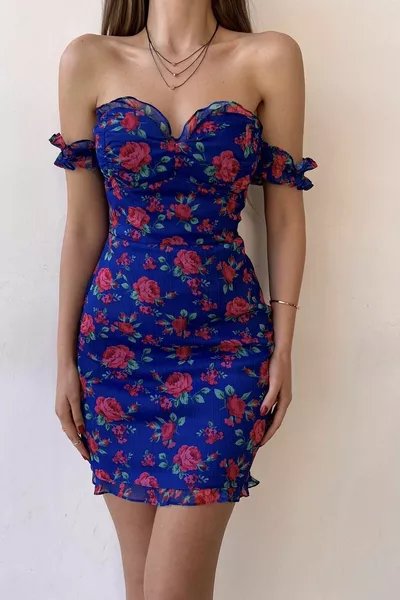 Тънка подплатена флорална шарка с къс ръкав синя мини вечерна рокля без презрамки 
