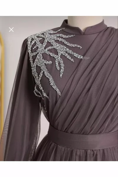 Front Stone Detail Drapiertes Tüll-Abendkleid mit Gürtel