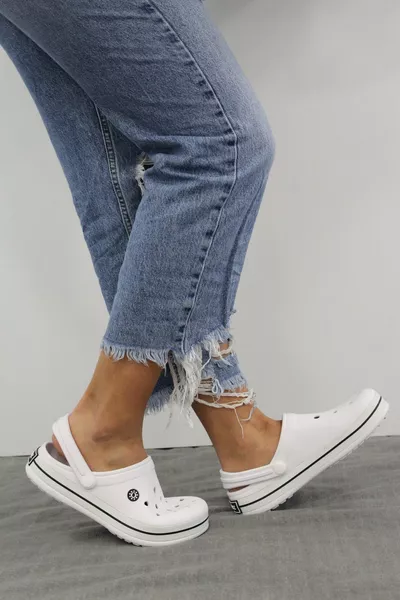 الرجال العظام البحر الشاطئ حمام سباحة عارضة النعال نعل عدم الانزلاق