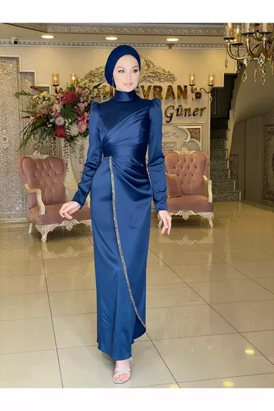 لافين الأزرق الداكن مساء اللباس