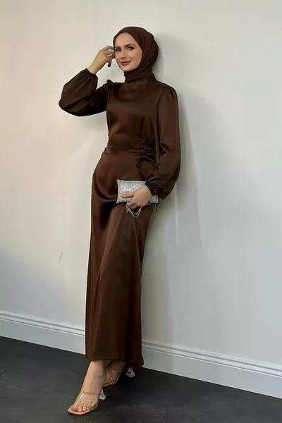 Elenor الخصر ربطة عنق الساتان الحجاب اللباس البني