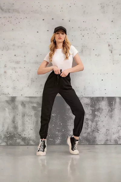 Pantalon de survêtement féminin noir avec poches