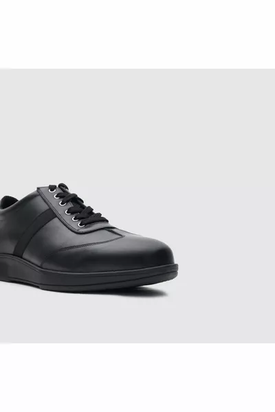 Мужская повседневная обувь []