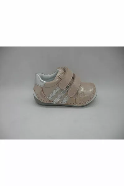 Orthopädische Schuhe für den ersten Schritt aus Leder für Kinder