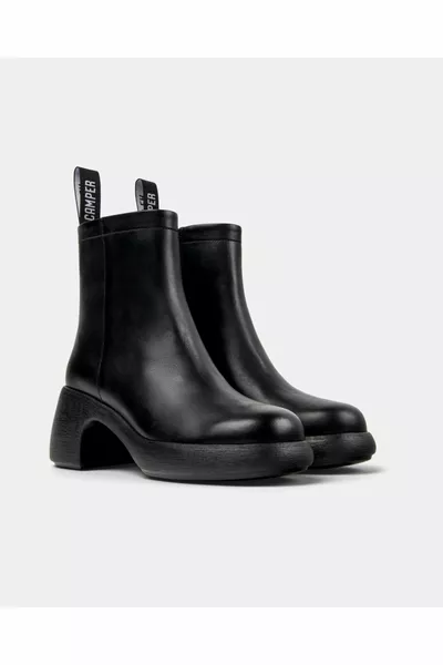 العربة النسائية ثيلما 