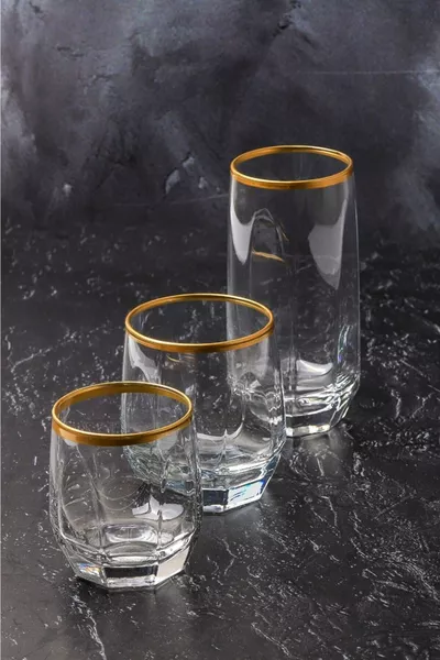 Ensemble de  pièces de diamants dorés